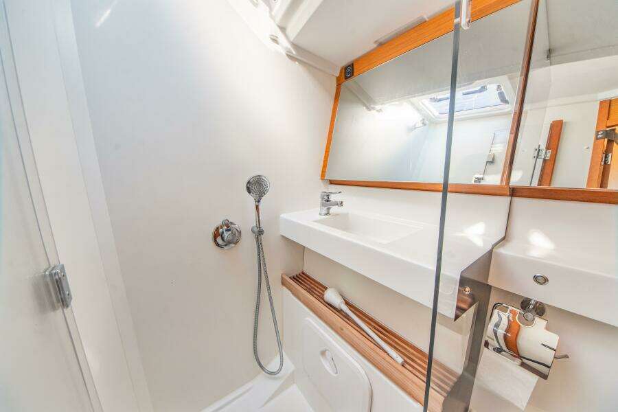 Cinnamon Girl 44ft Jeanneau Yacht For Sale