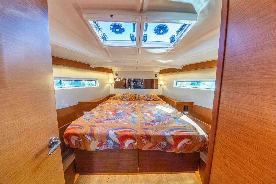 Cinnamon Girl 44ft Jeanneau Yacht For Sale