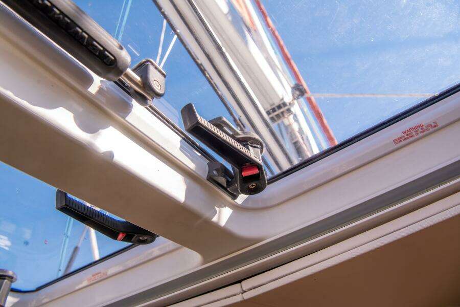 Cinnamon Girl 44ft Jeanneau Yacht For Sale