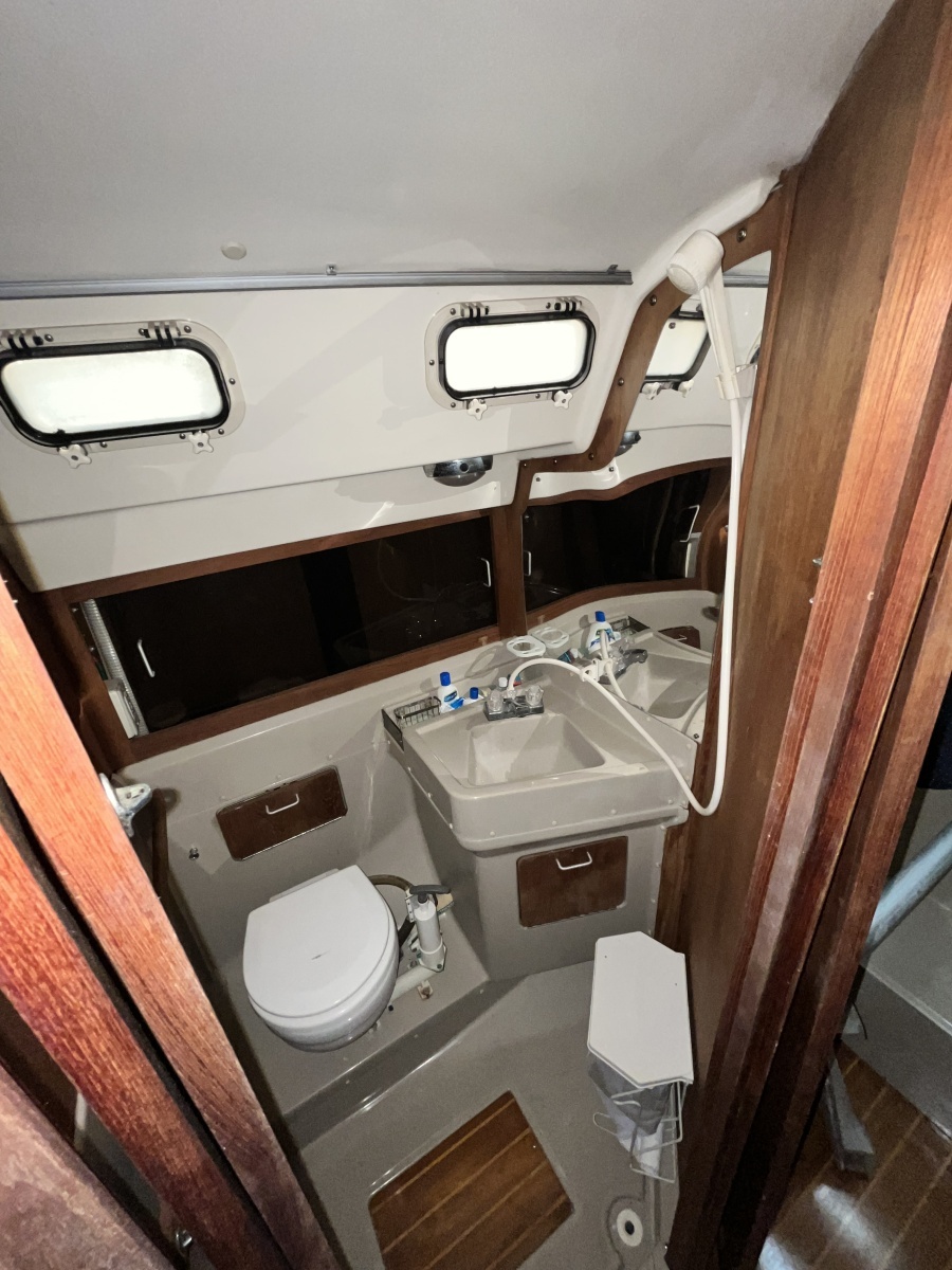 Finale 35ft O Day Yacht For Sale