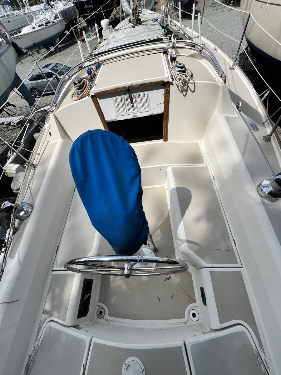 Finale 35ft O Day Yacht For Sale