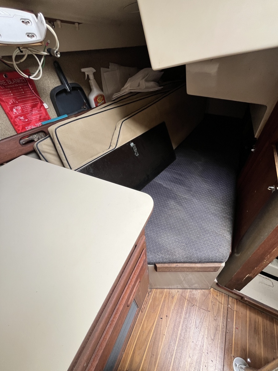 Finale 35ft O Day Yacht For Sale