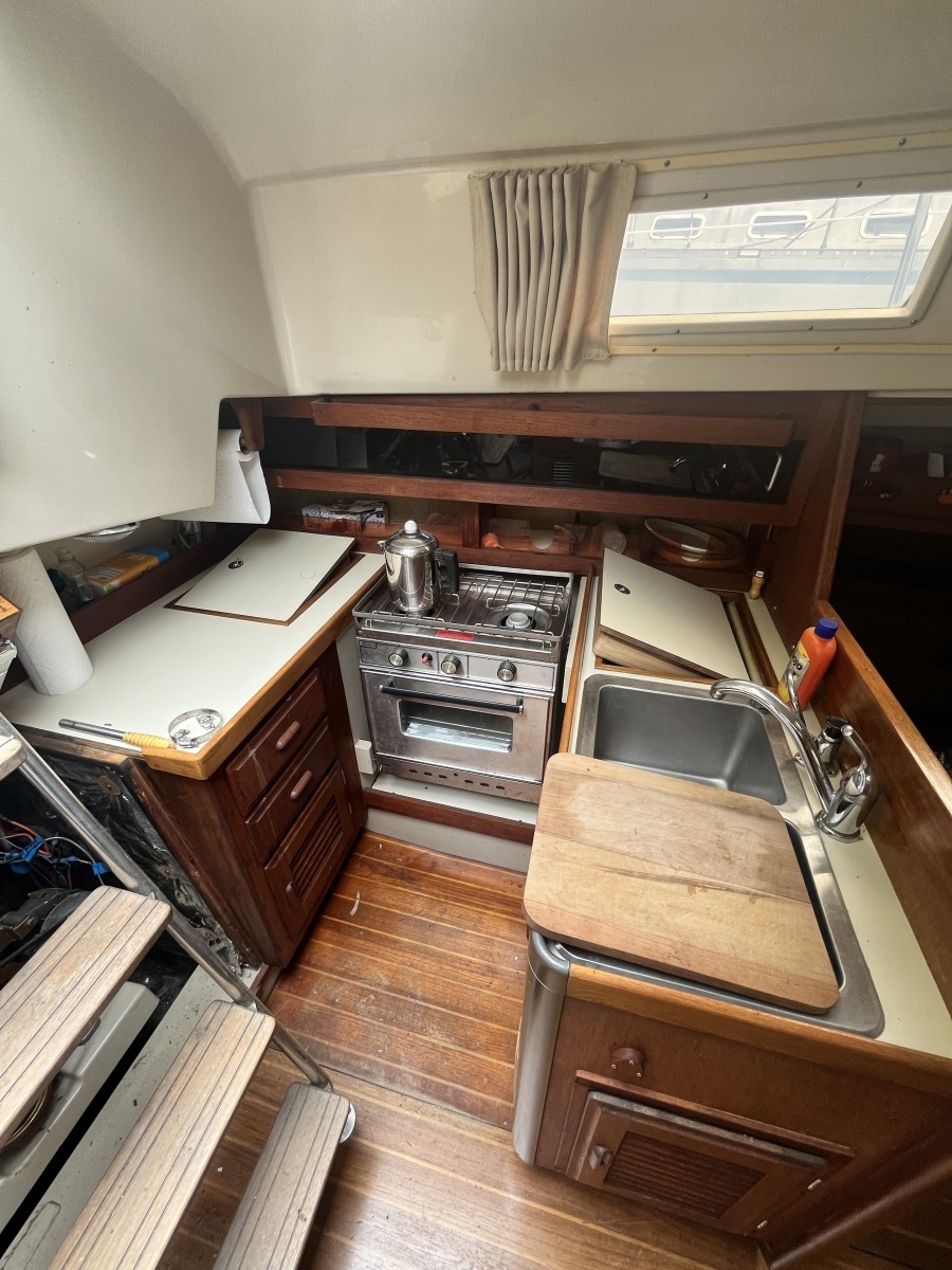 Finale 35ft O Day Yacht For Sale