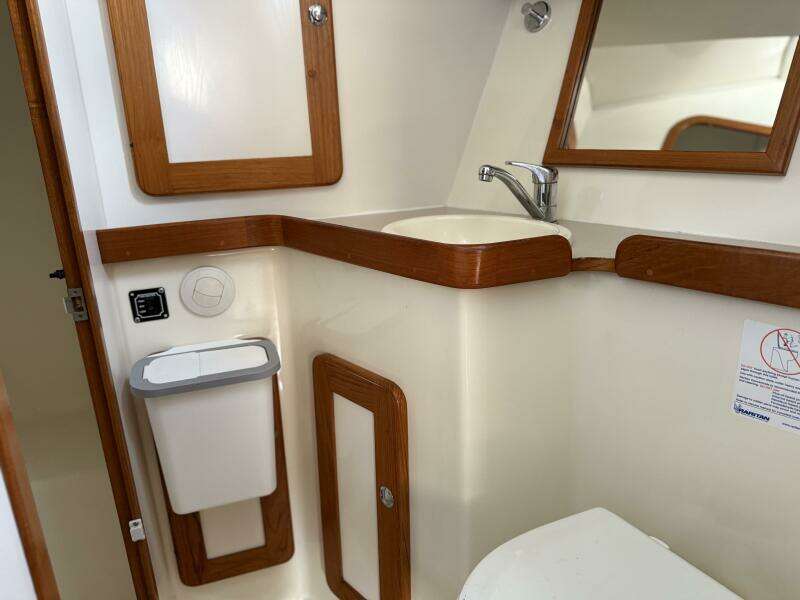 VIA 40ft Caliber Yacht For Sale