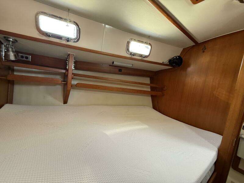 VIA 40ft Caliber Yacht For Sale
