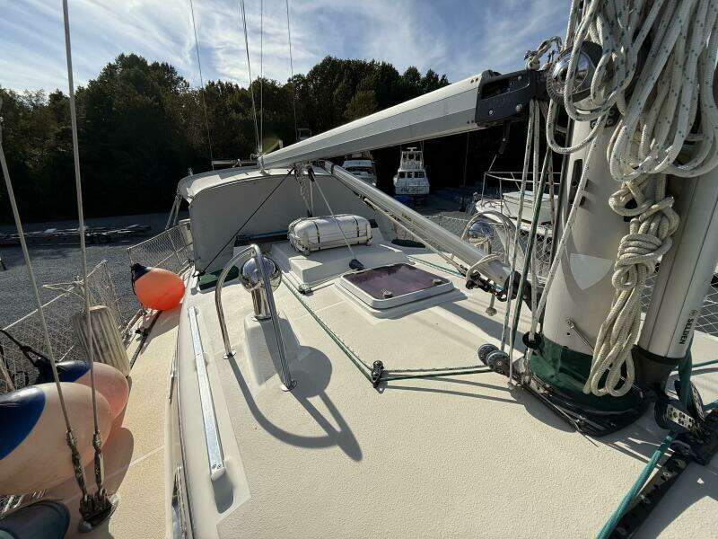 VIA 40ft Caliber Yacht For Sale