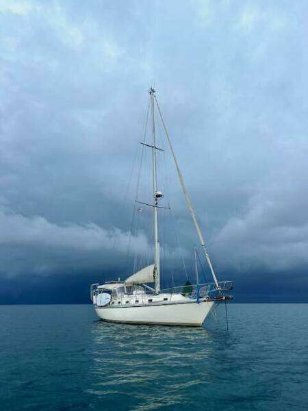 VIA 40ft Caliber Yacht For Sale