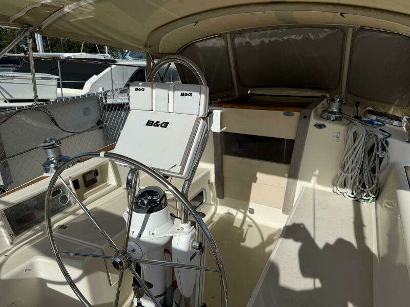 VIA 40ft Caliber Yacht For Sale