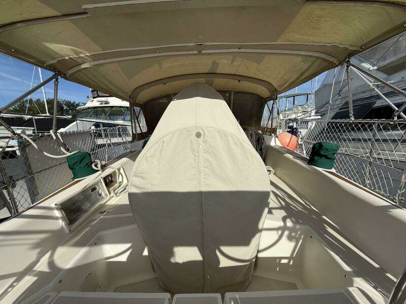 VIA 40ft Caliber Yacht For Sale