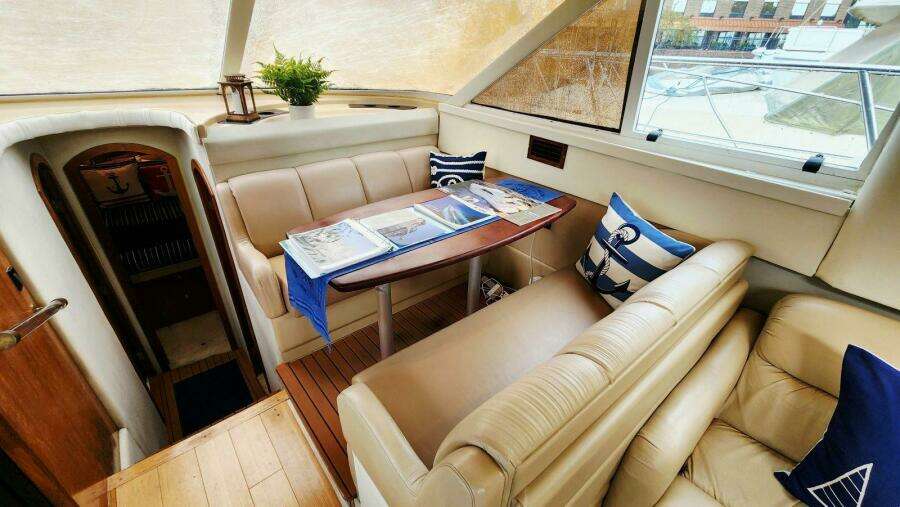 33 Dinette