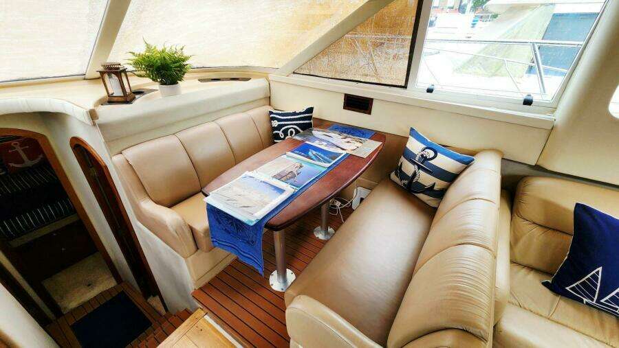 32 Dinette