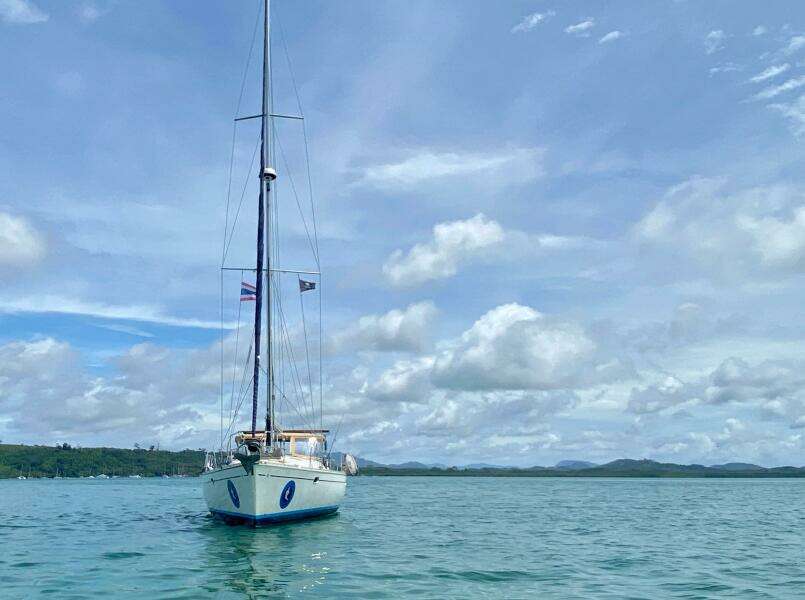 Genie 45ft Jeanneau Yacht For Sale
