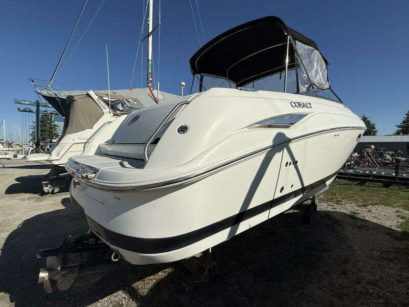 29ft Cobalt Yacht For Sale