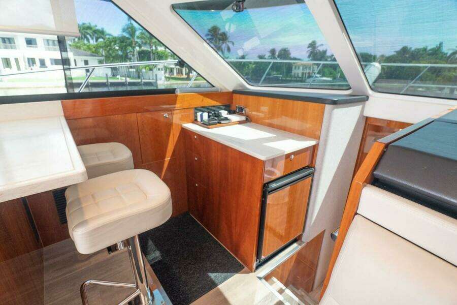 NO  7 43ft Riviera Yacht For Sale