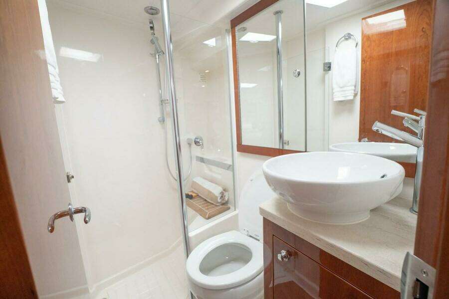 NO  7 43ft Riviera Yacht For Sale