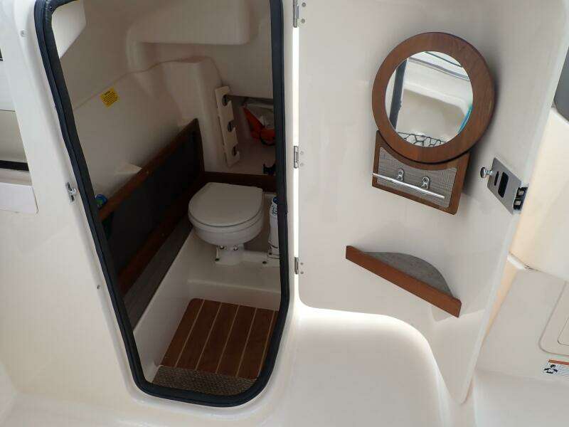 27ft Grady White Yacht For Sale