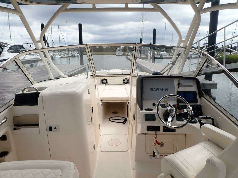 27ft Grady White Yacht For Sale