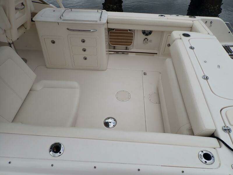27ft Grady White Yacht For Sale