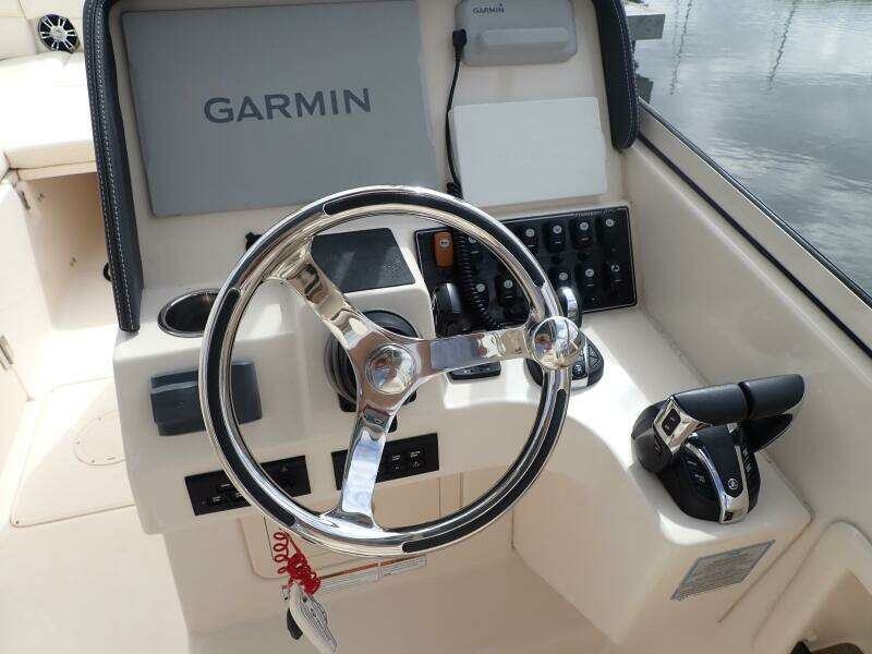 27ft Grady White Yacht For Sale