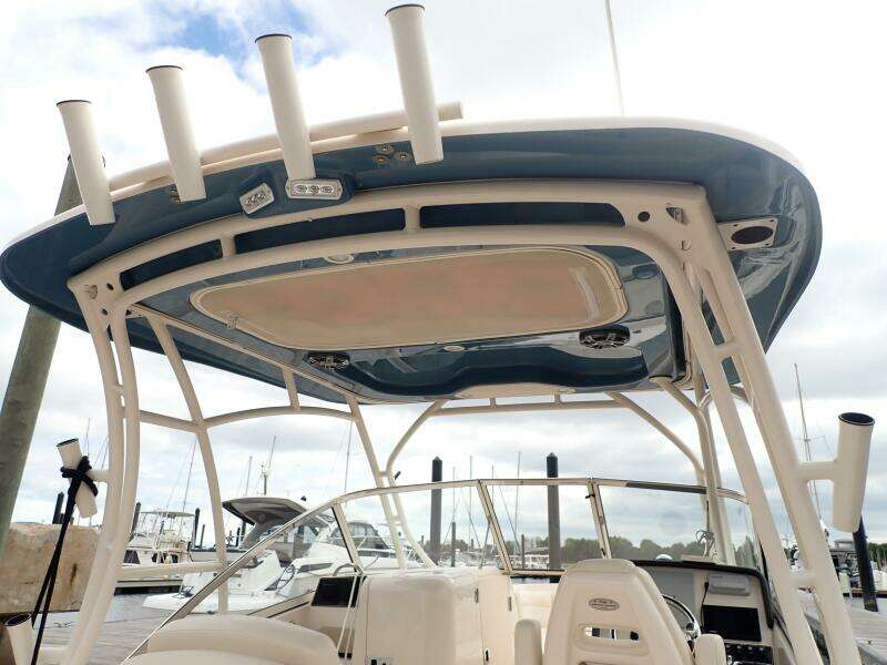 27ft Grady White Yacht For Sale