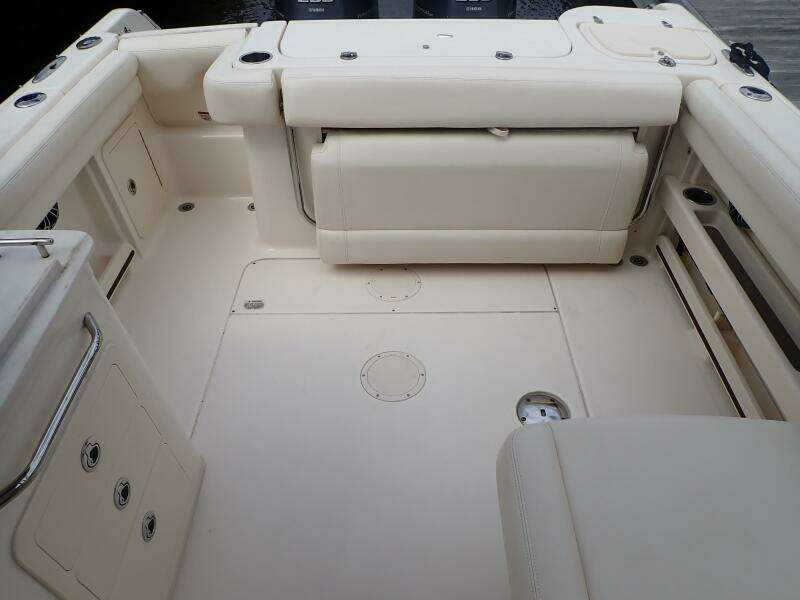 27ft Grady White Yacht For Sale