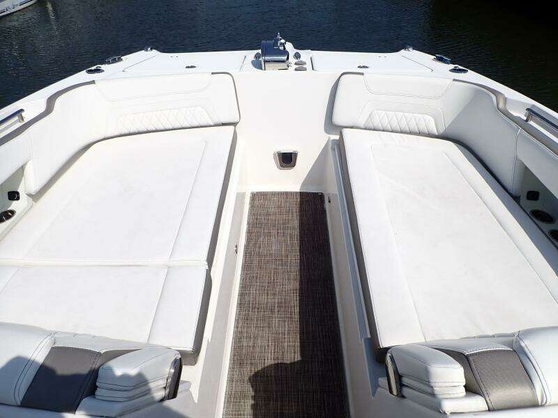 32ft World Cat Yacht For Sale