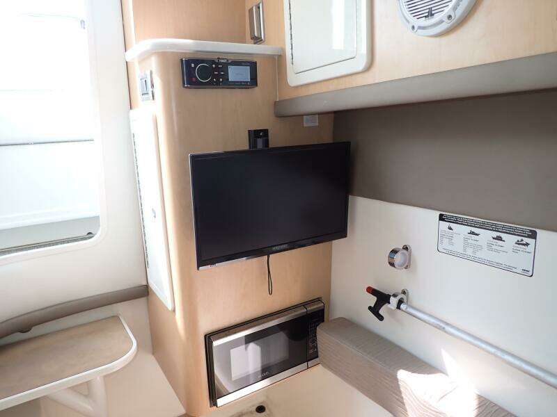 32ft World Cat Yacht For Sale