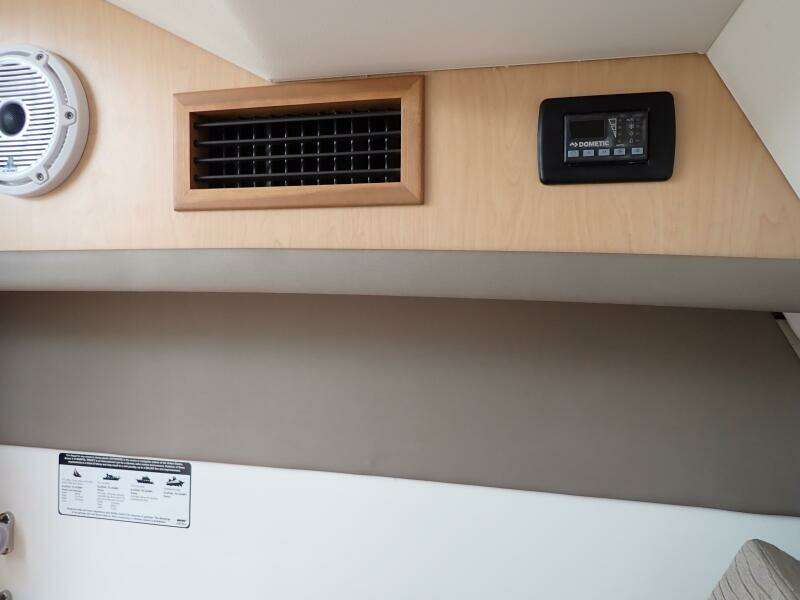 32ft World Cat Yacht For Sale