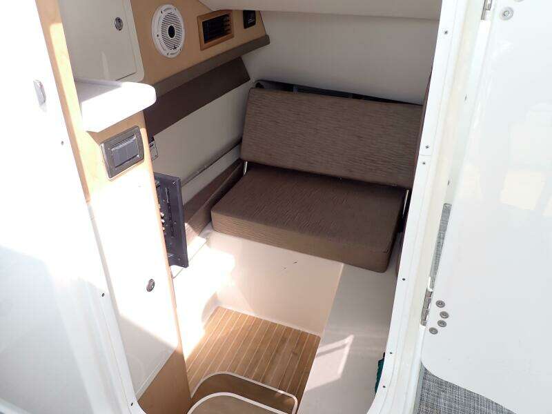 32ft World Cat Yacht For Sale