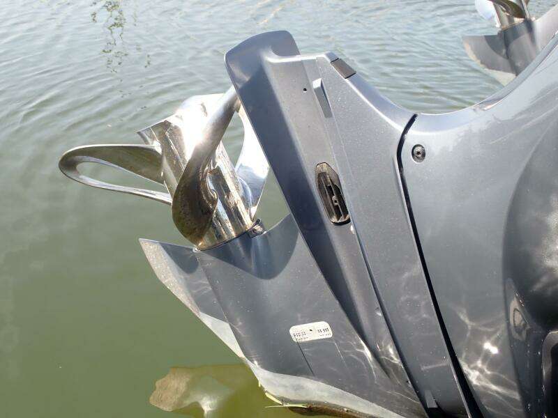 32ft World Cat Yacht For Sale