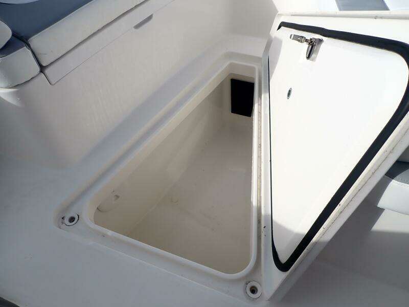 23ft Regulator Yacht For Sale