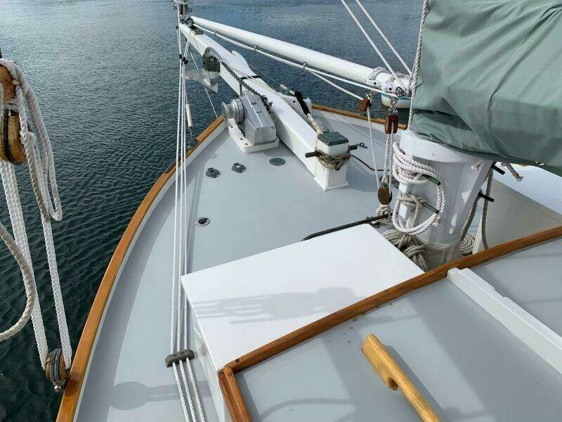 INTEGRITY 32ft Classic Yacht For Sale