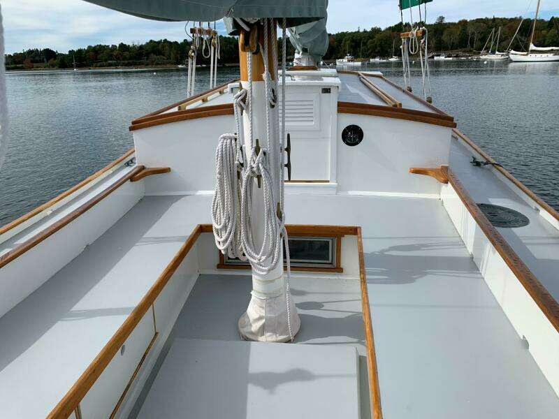INTEGRITY 32ft Classic Yacht For Sale