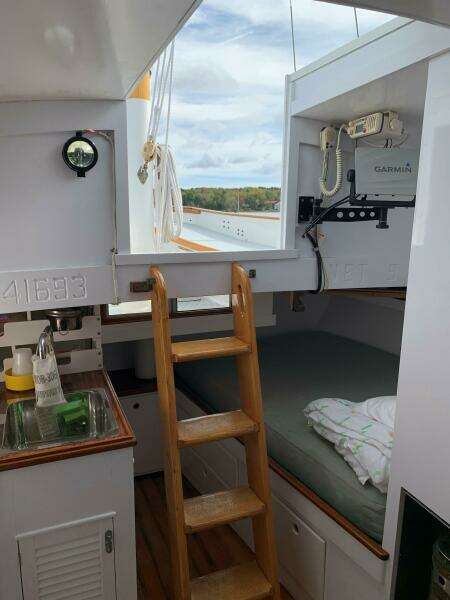 INTEGRITY 32ft Classic Yacht For Sale