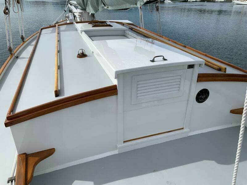 INTEGRITY 32ft Classic Yacht For Sale