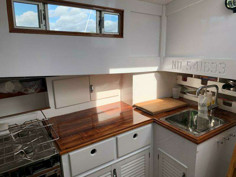 INTEGRITY 32ft Classic Yacht For Sale