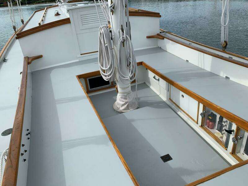 INTEGRITY 32ft Classic Yacht For Sale