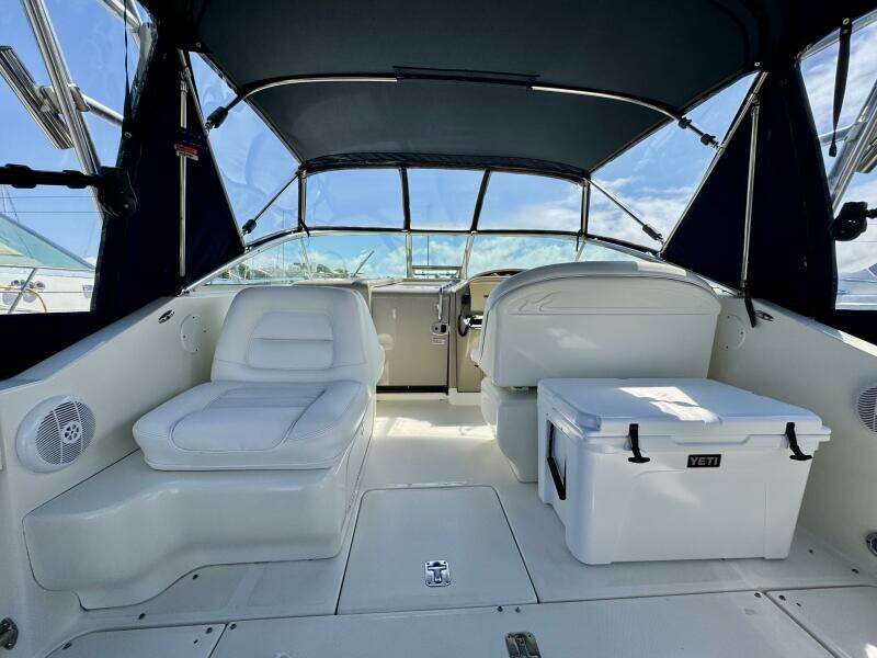 29ft Sea Ray Yacht For Sale