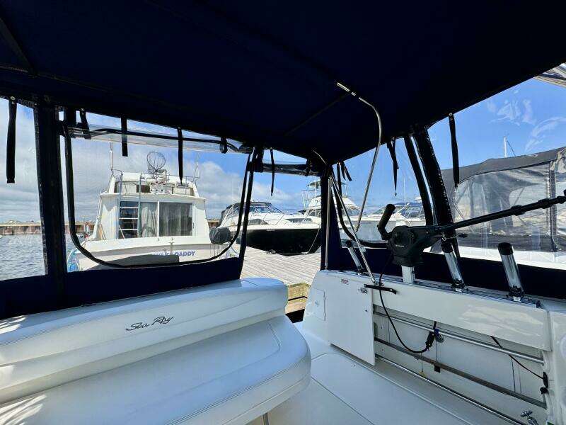 29ft Sea Ray Yacht For Sale