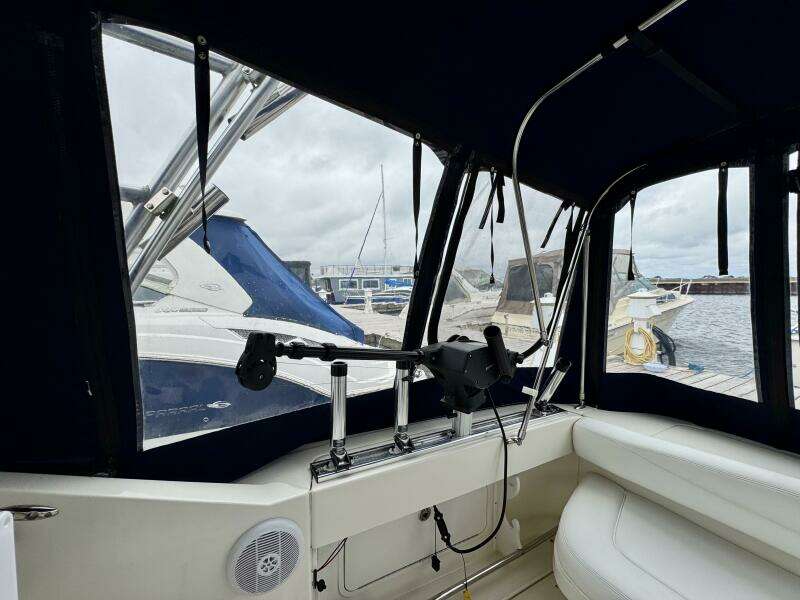 29ft Sea Ray Yacht For Sale