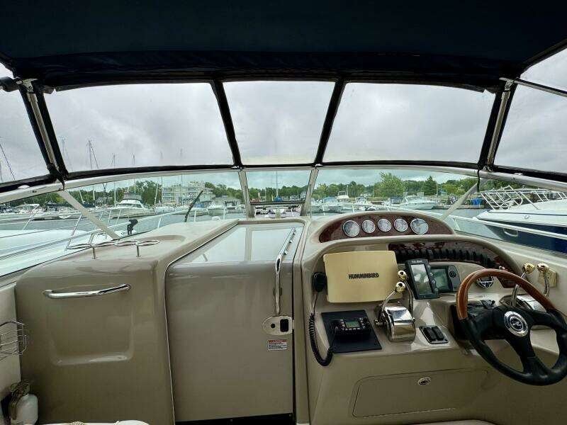 29ft Sea Ray Yacht For Sale