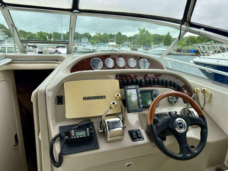 29ft Sea Ray Yacht For Sale