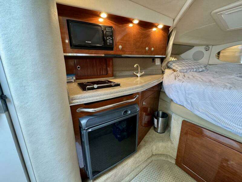 29ft Sea Ray Yacht For Sale