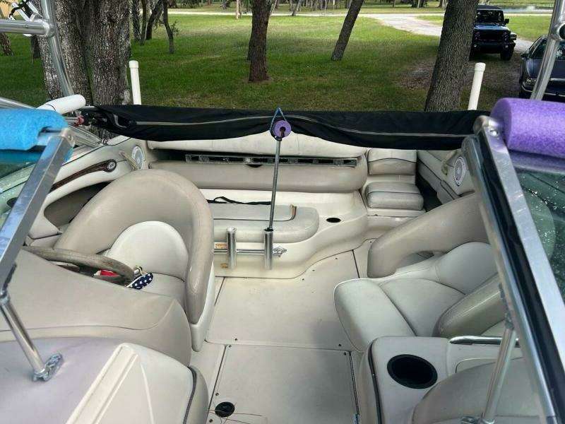 23ft Sea Ray Yacht For Sale