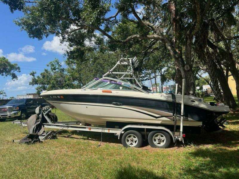 23ft Sea Ray Yacht For Sale