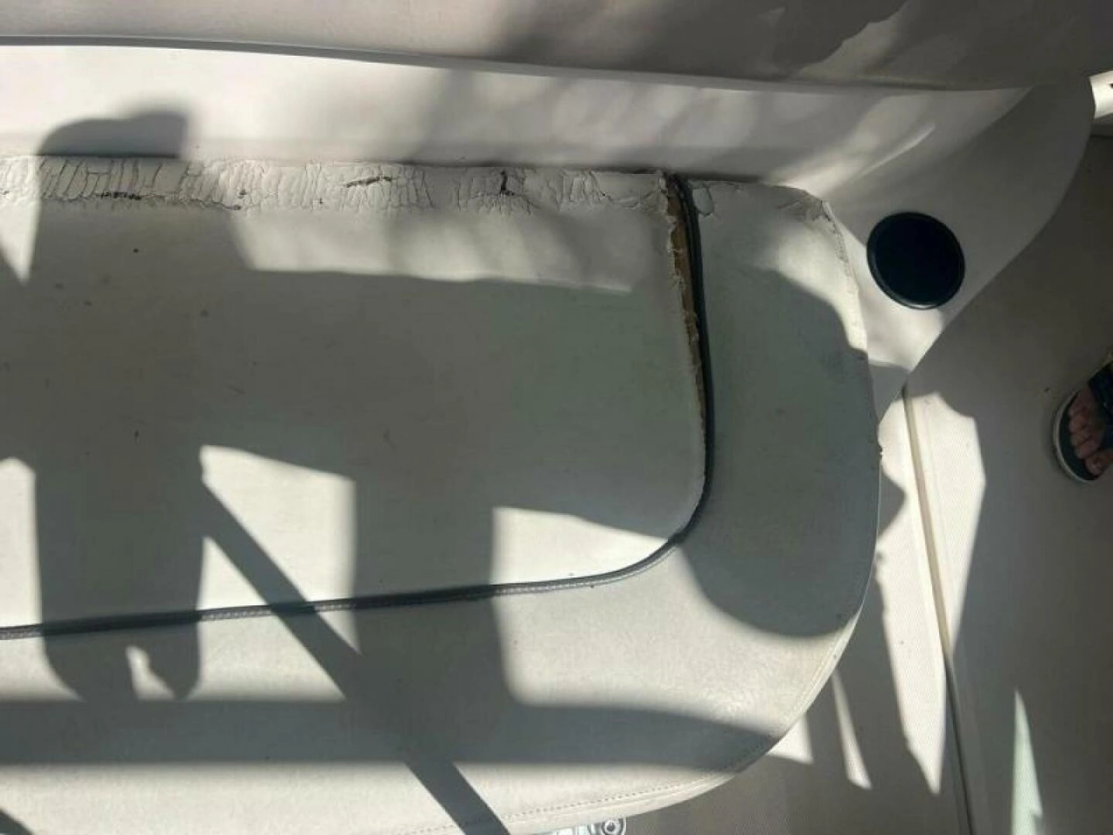 2003 Sea Ray 220 Bow Rider