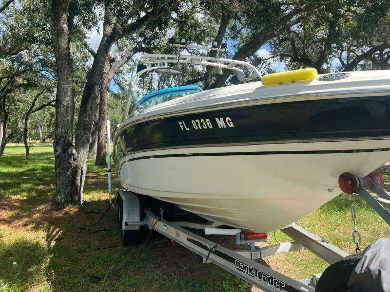 23ft Sea Ray Yacht For Sale