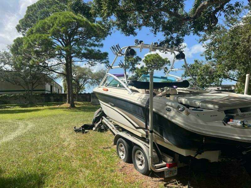 23ft Sea Ray Yacht For Sale