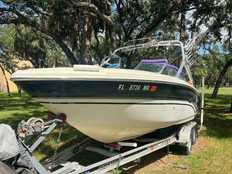 23ft Sea Ray Yacht For Sale