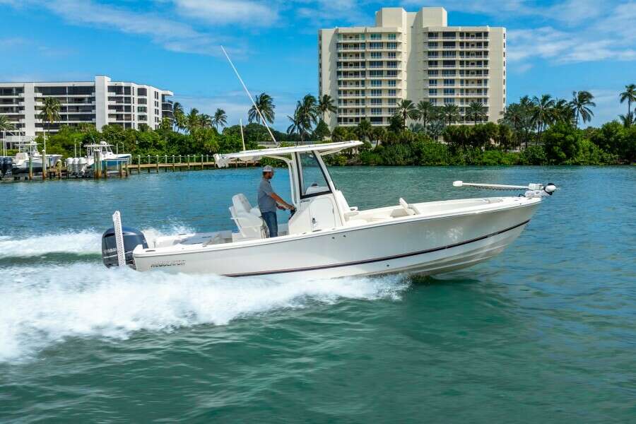 26ft Regulator Yacht For Sale